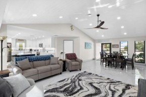 Villa Albatross- Gorgeous Ground Level Pool Home in the Dunes